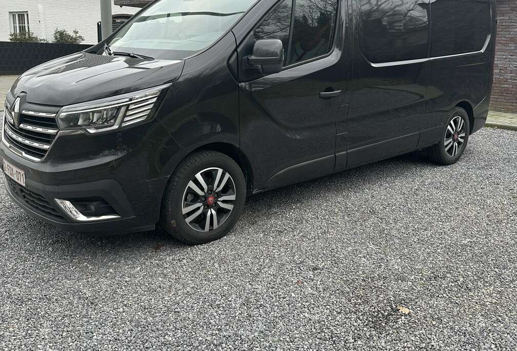 Renault 2.0 dCi 29 L2H1 Confort EDC (EU6d)