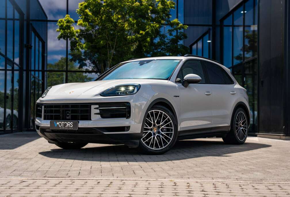 Porsche V6 E-Hybrid - Sport Exhaust - PASM - HUD - ACC - Pano - BOSE - Passenger Display