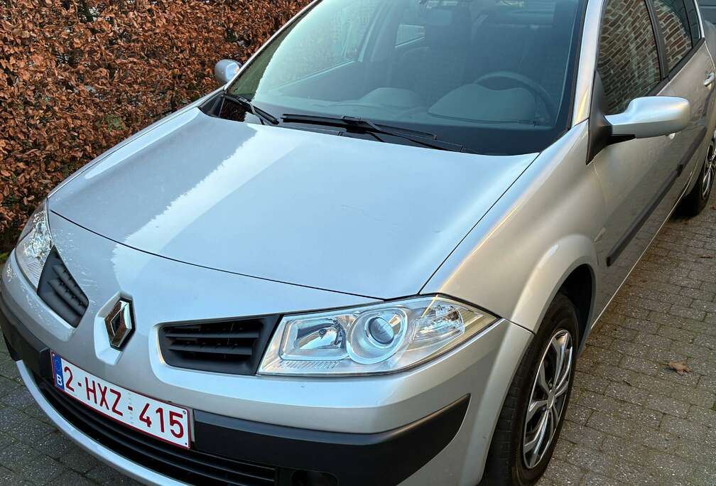 Renault Megane 1.4i 16v Authentique