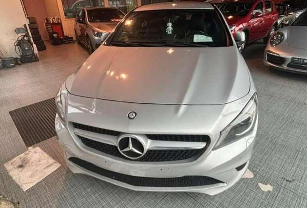 Mercedes-Benz CLA 180 BE Edition