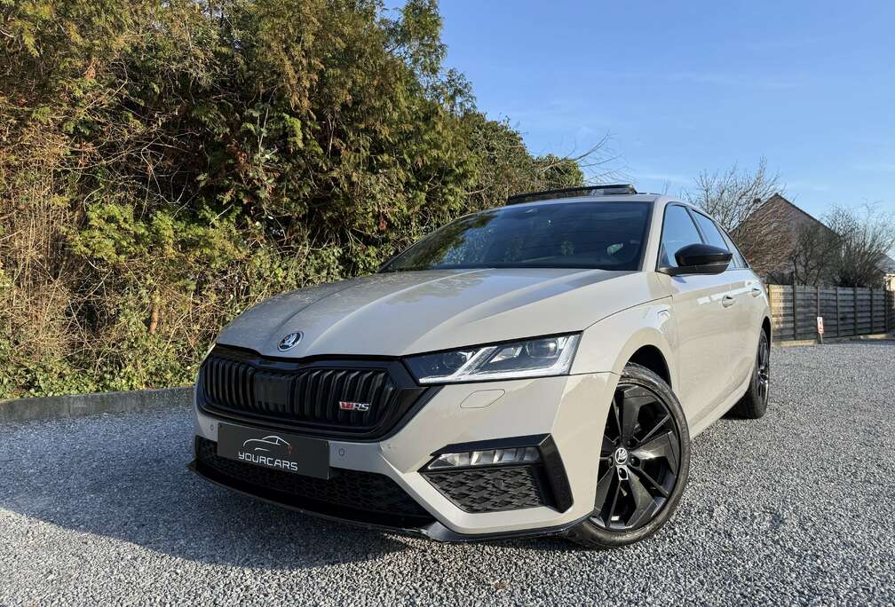 Skoda SW RS PHEV 1.4 TSI RS DSG * FULL OPTIONS