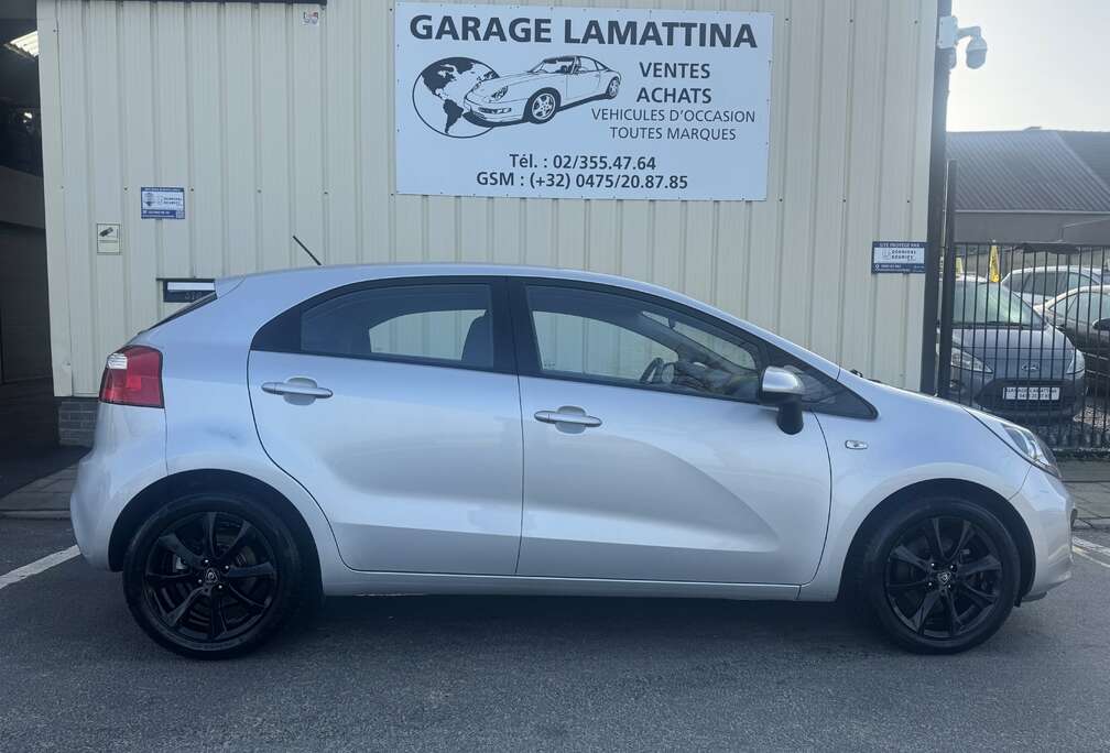 Kia Rio 1.4i Lounge