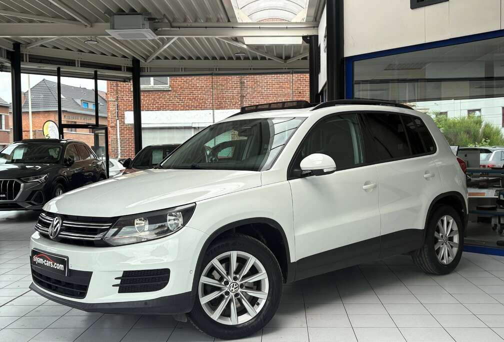 Volkswagen Tiguan 2.0 TDi *GPS * TOIT * PDC * JANTES * SPORT *