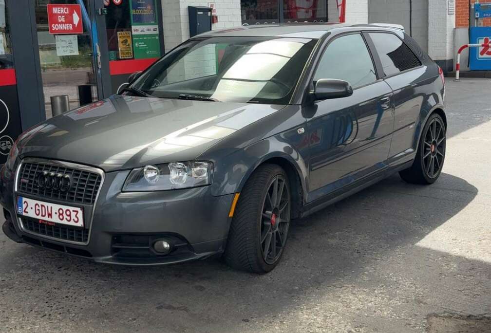 Audi 1.8 Turbo 16v FSI Ambition S line