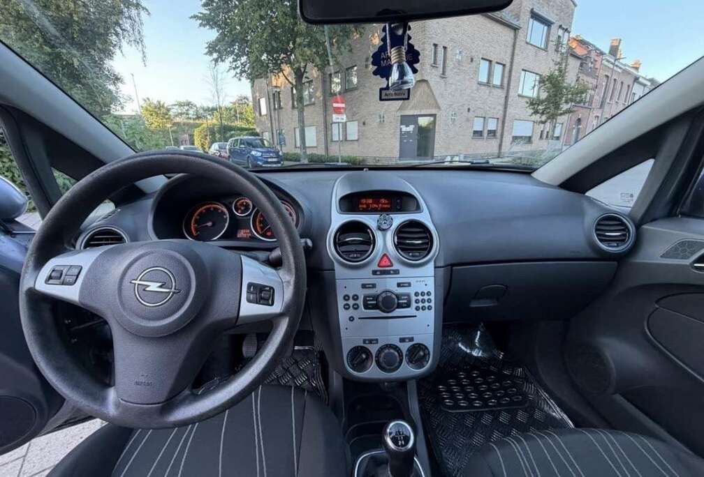 Opel 1.2 16V Edition