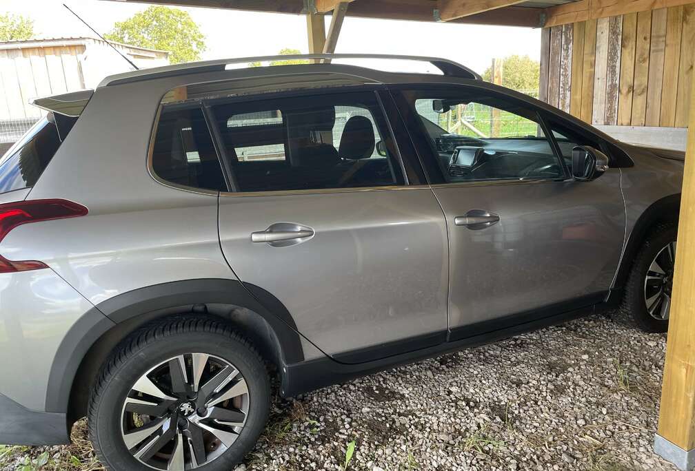 Peugeot 1.2i PureTech Allure