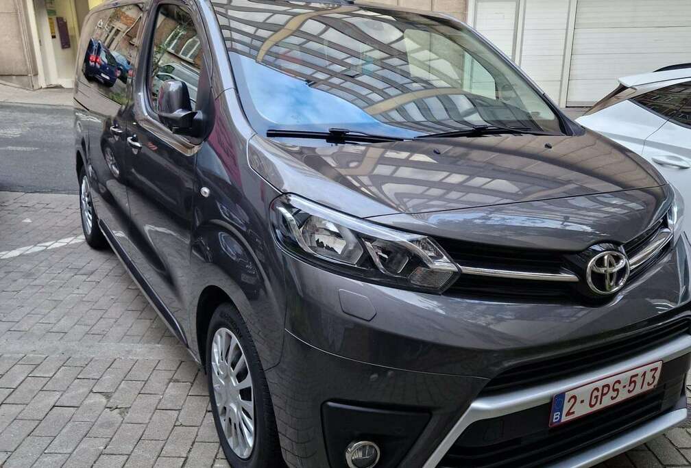 Toyota Verso 2.0 D-4D Medium MPV S&S