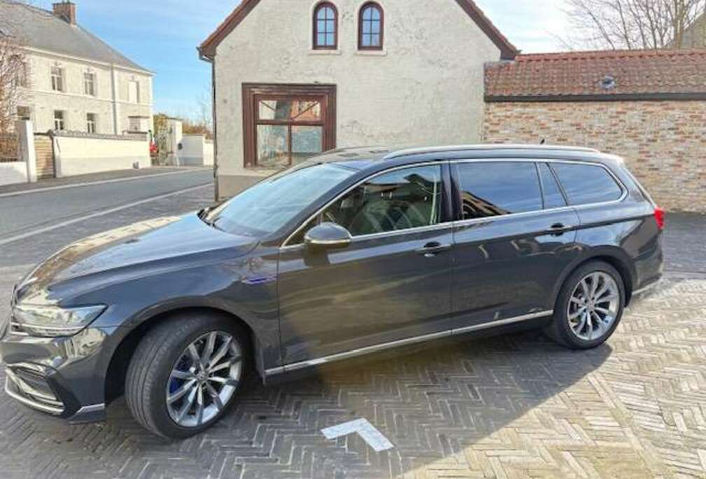 Volkswagen Passat GTE1.4 eHybrid PHEV Business DSG (EU6AP) (160 kW)