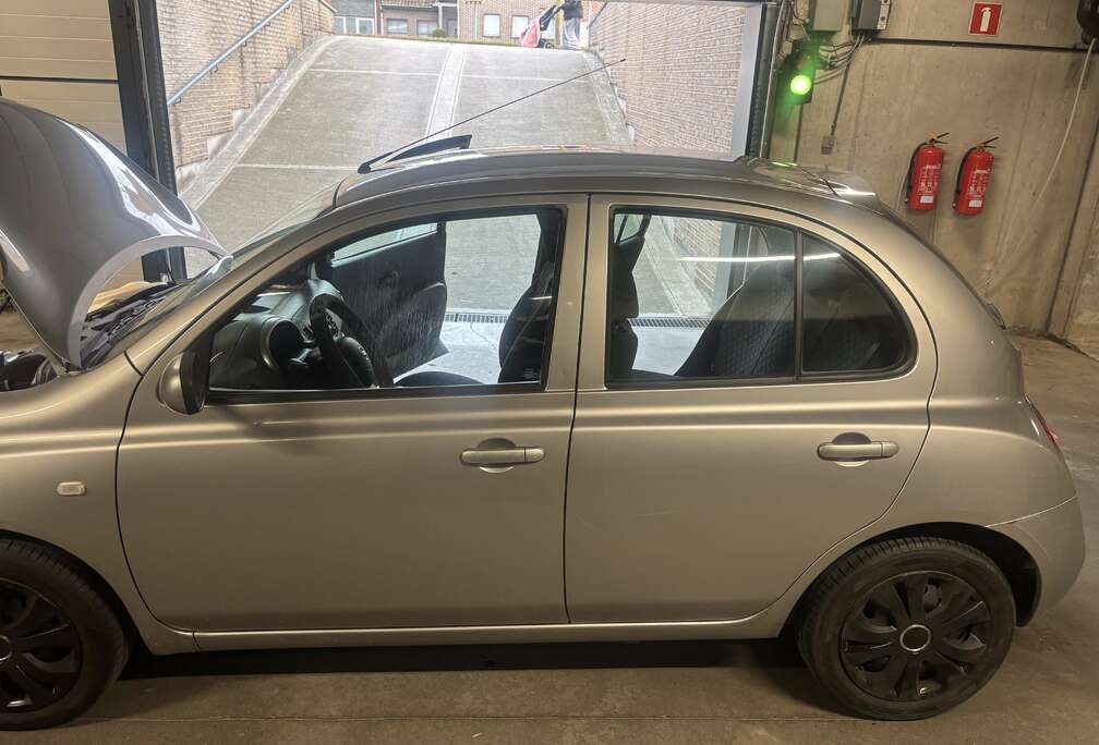 Nissan 1.2i 16v Visia Plus