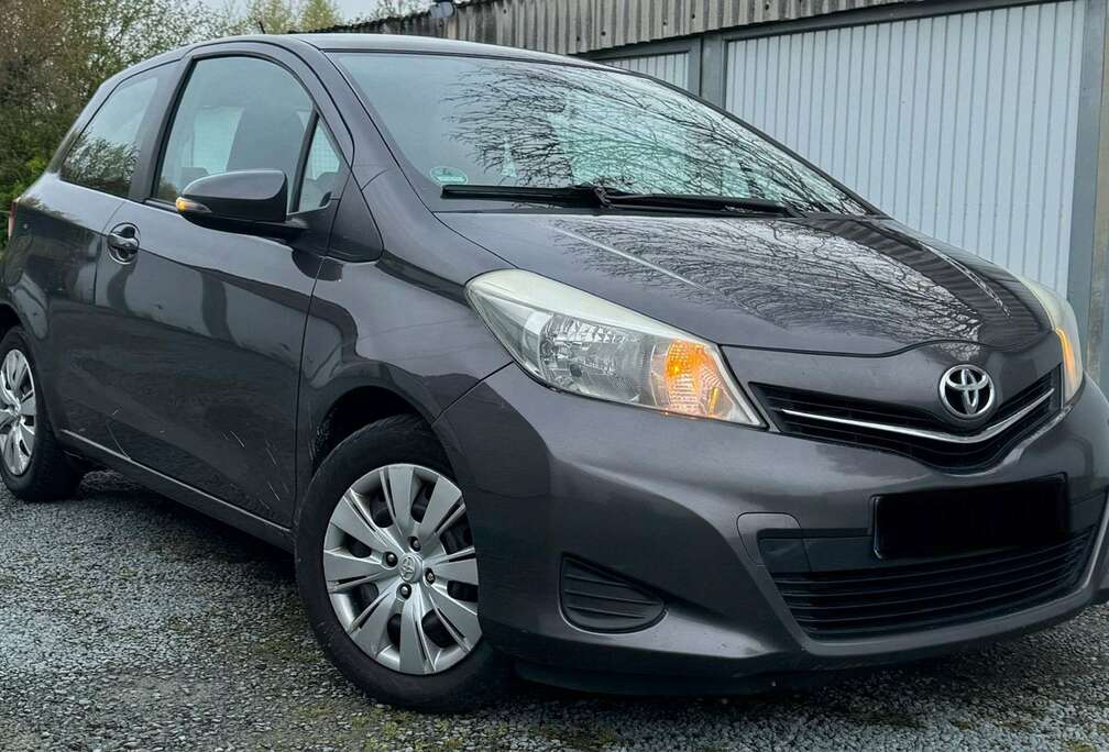 Toyota 1.4 D-4D Style DPF // Toit Panoramique