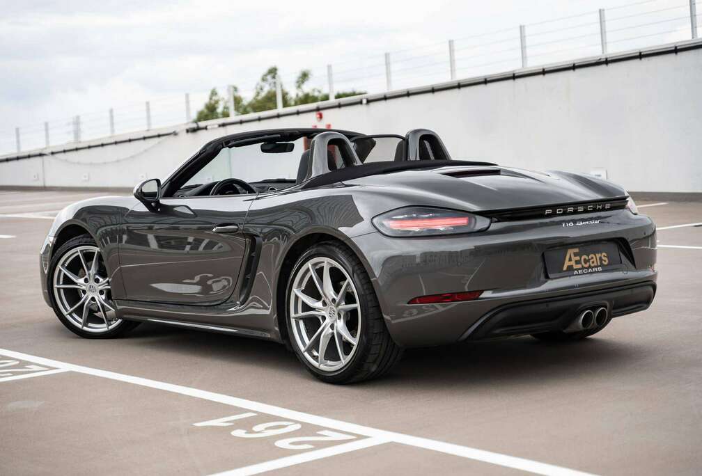 Porsche BOXSTER 2.0 / NET PRICE € 53.678,- / PDK / SPORT EXHAUST / BI-XENON / CC / CARPLAY / PDC