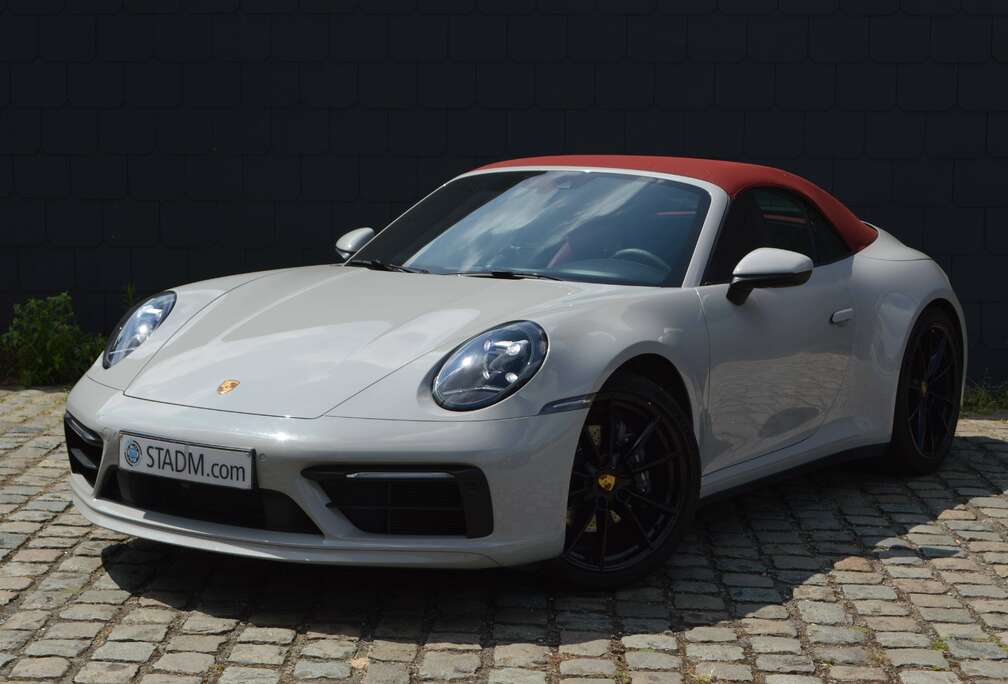 Porsche 911 Carrera 4 Cabriolet 3.0 Turbo PDK (EU6d-TEMP) CABRIO CARNET PORSCHE CARPASS NAVI LEDER