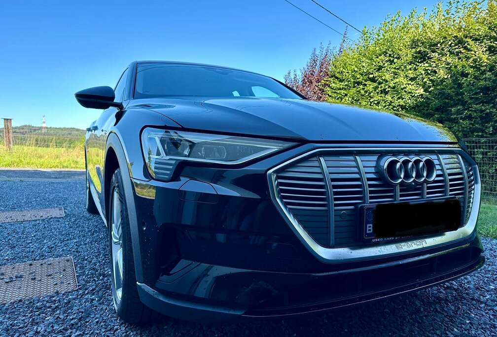 Audi 50