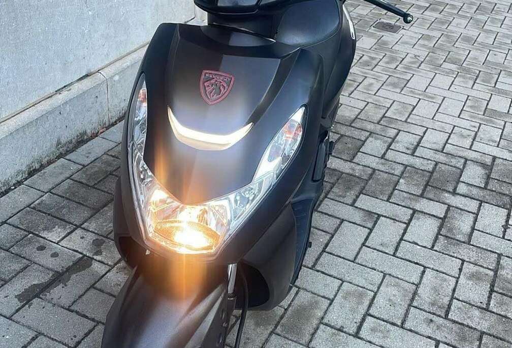 Peugeot Peugeot Kisbee Classe A 4t 50cc Black
