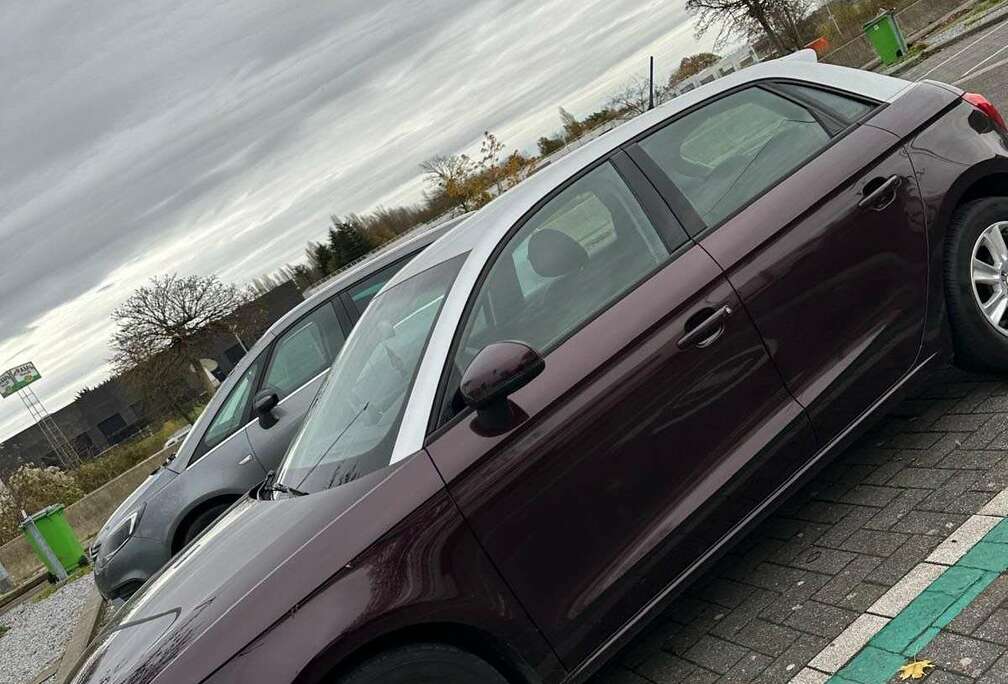 Audi 1.6 TDI Sportback S tronic Ambition