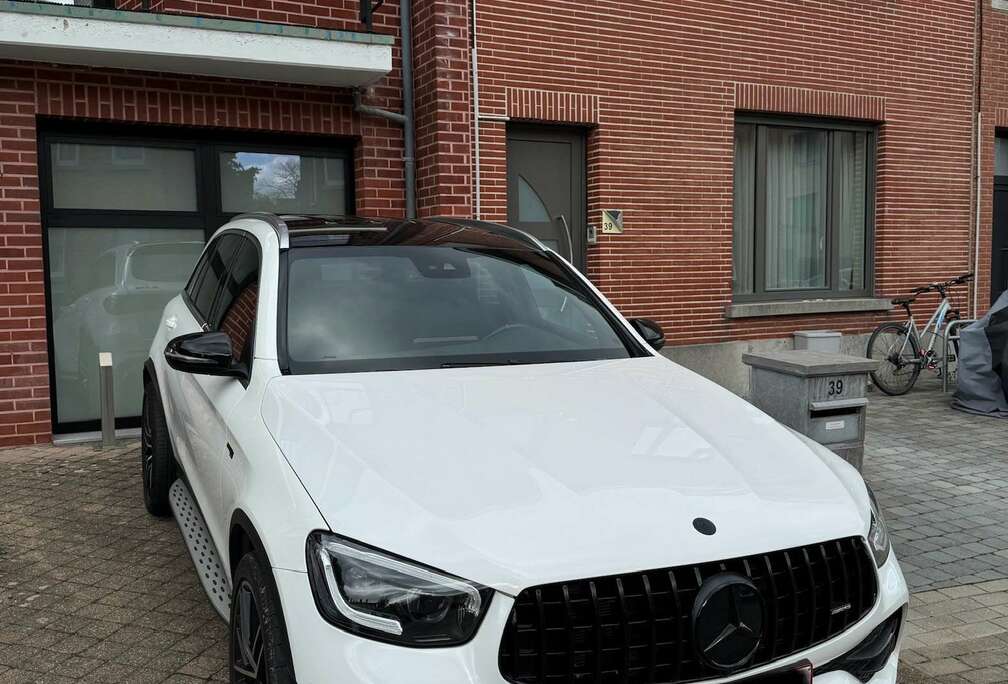 Mercedes-Benz 4Matic 9G-TRONIC