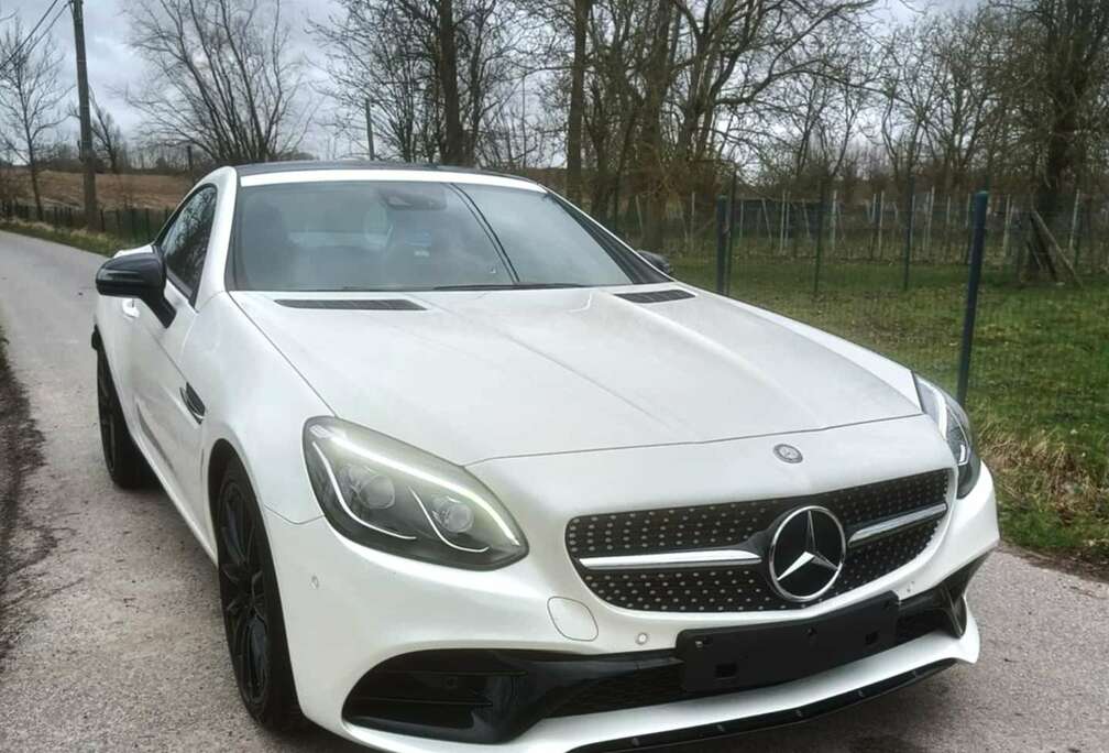 Mercedes-Benz AMG--line slechts 15.000 kms
