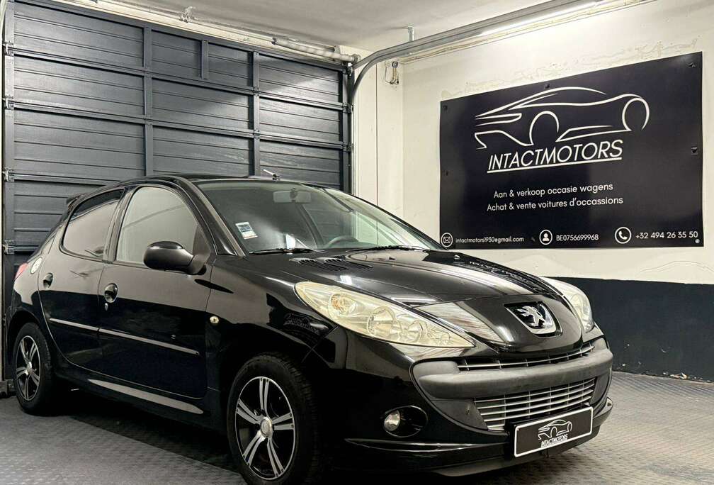 Peugeot 206  1.1i Trendy