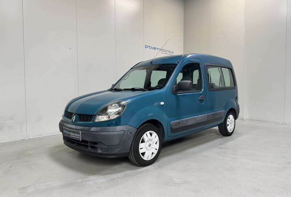 Renault 1.2 Benzine Man. - 5 pl - Radio - Export