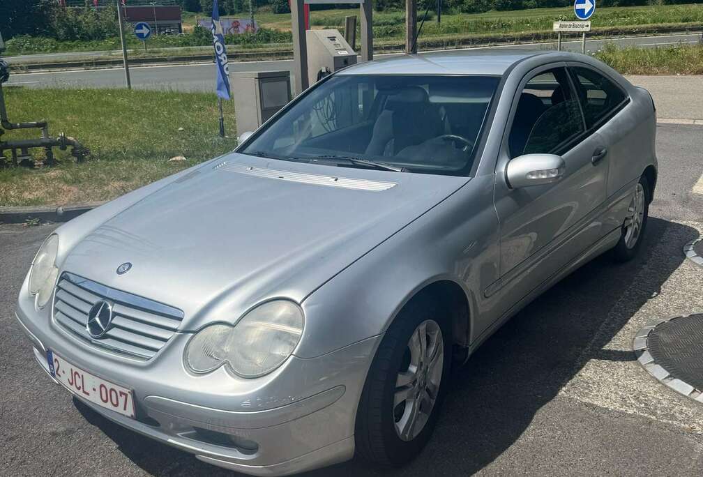 Mercedes-Benz C 180