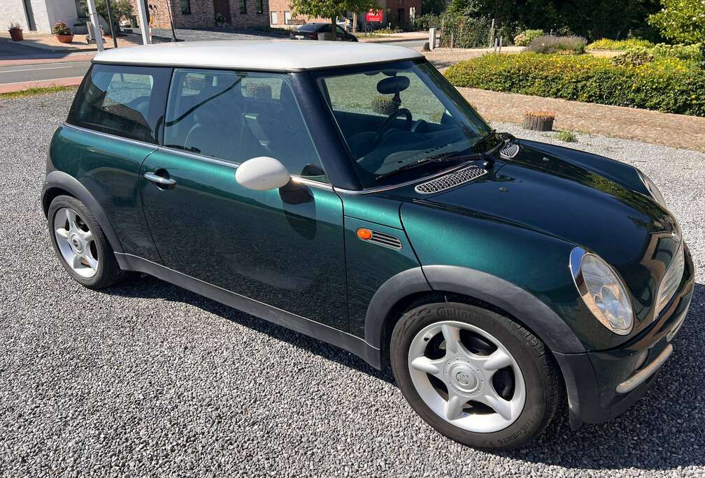 MINI Mini 1.6i 16v Cooper CVT