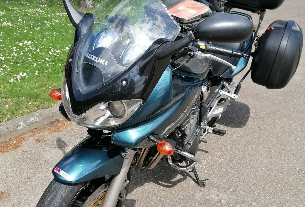 Suzuki 1200S