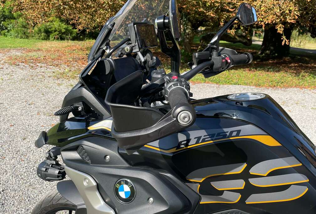 BMW Série spéciale 50ème anniversaire