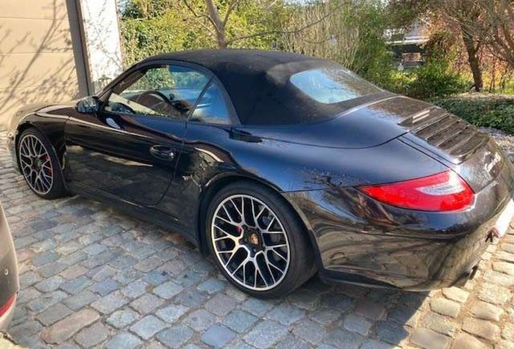 Porsche Carrera 4S Cabriolet 3.8i