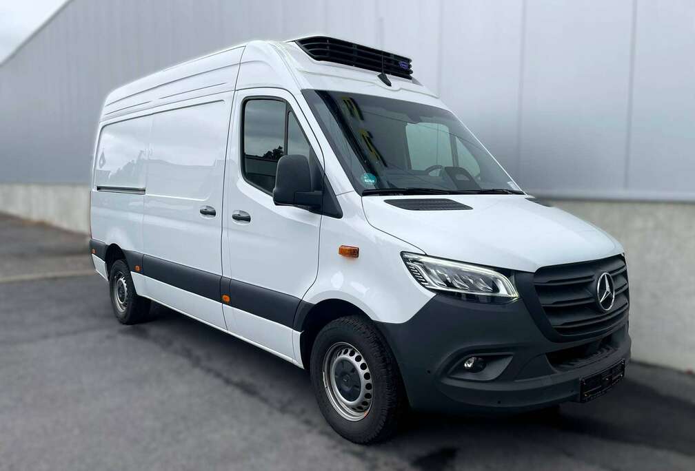 Mercedes-Benz Sprinter 317 *Xarios 350*-18°C*Parkeerpakket*Achteruitrijcamera*Cruise Control*Attention Assist