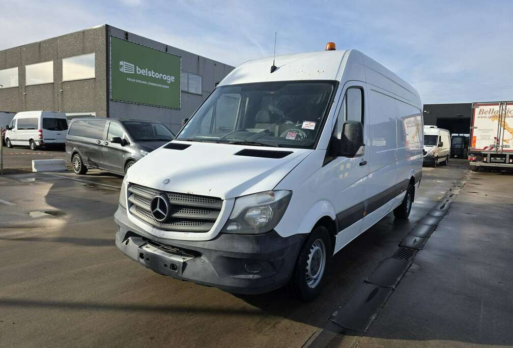 Mercedes-Benz 316 (Stock ID 85504)