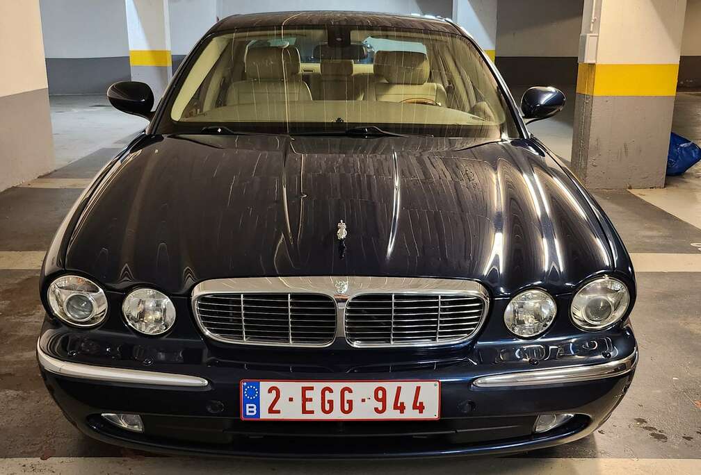 Jaguar XJ6 2.7 Turbo V6 24v Executive