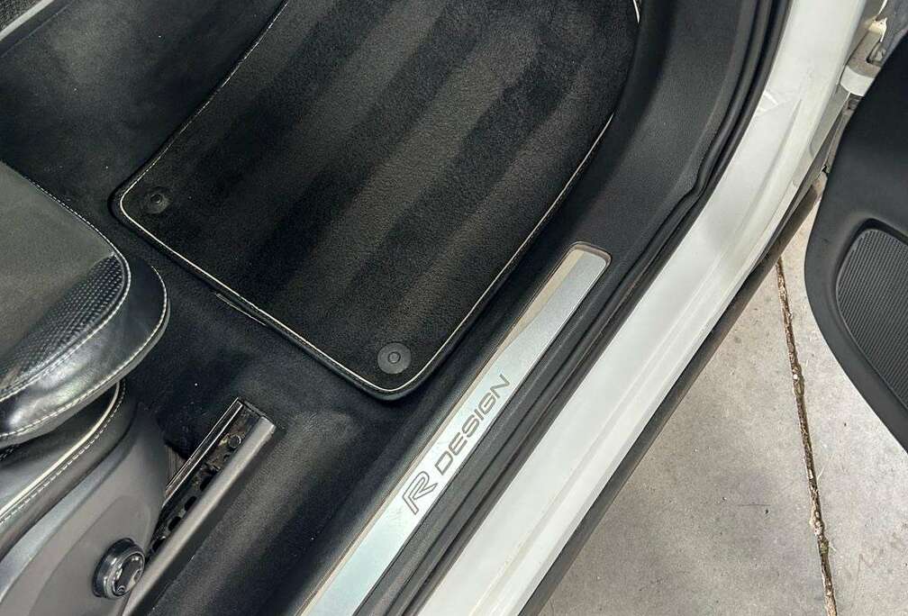 Volvo 2.0 D4 AWD R-Design Geartronic