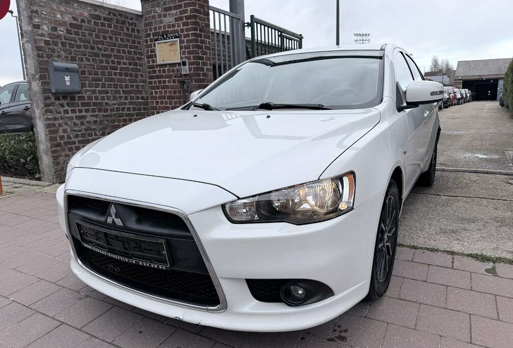 Mitsubishi 1.6 I Unlimited Edition