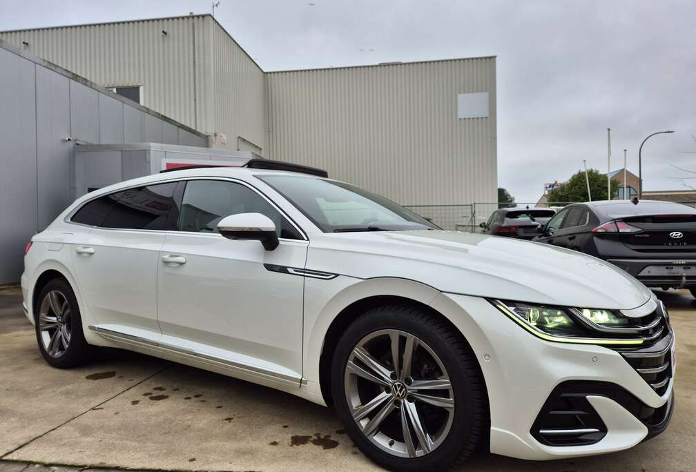 Volkswagen 1.4 // R-LINE // PHEV eHYBRID // 2022  FULL