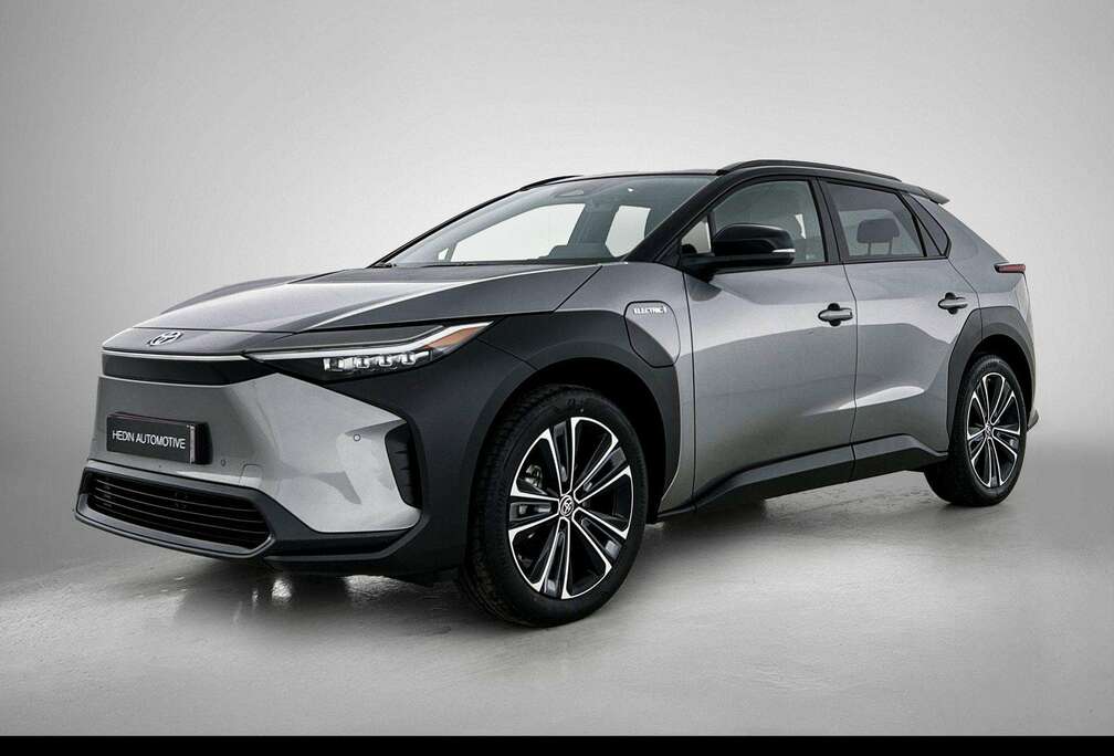 Toyota 71.4 kWh 2WD Dynamic
