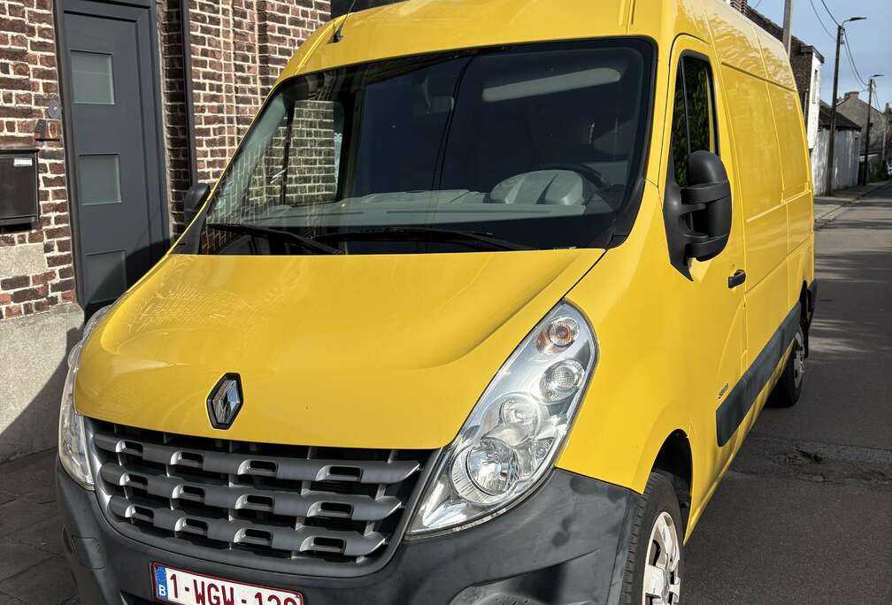 Renault 2.3 dCi 33 L2H2 Grand Confort (E4)