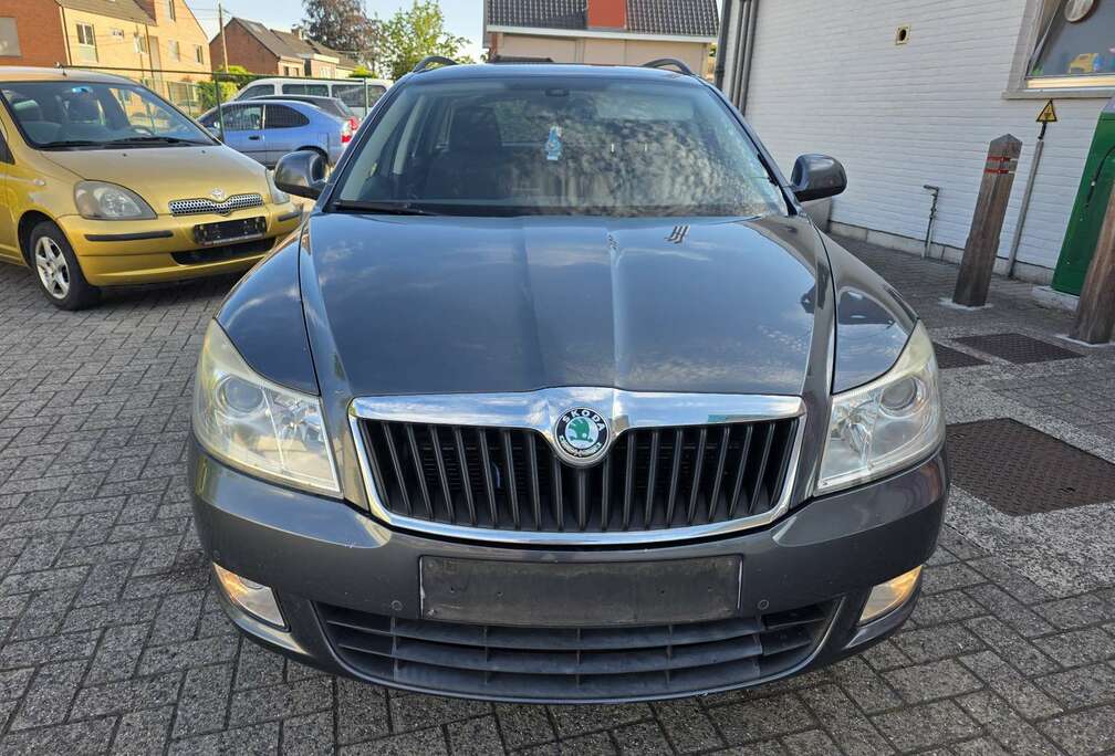 Skoda Octavia SW 1.6 CR TDi 4x4 Elegance DPF