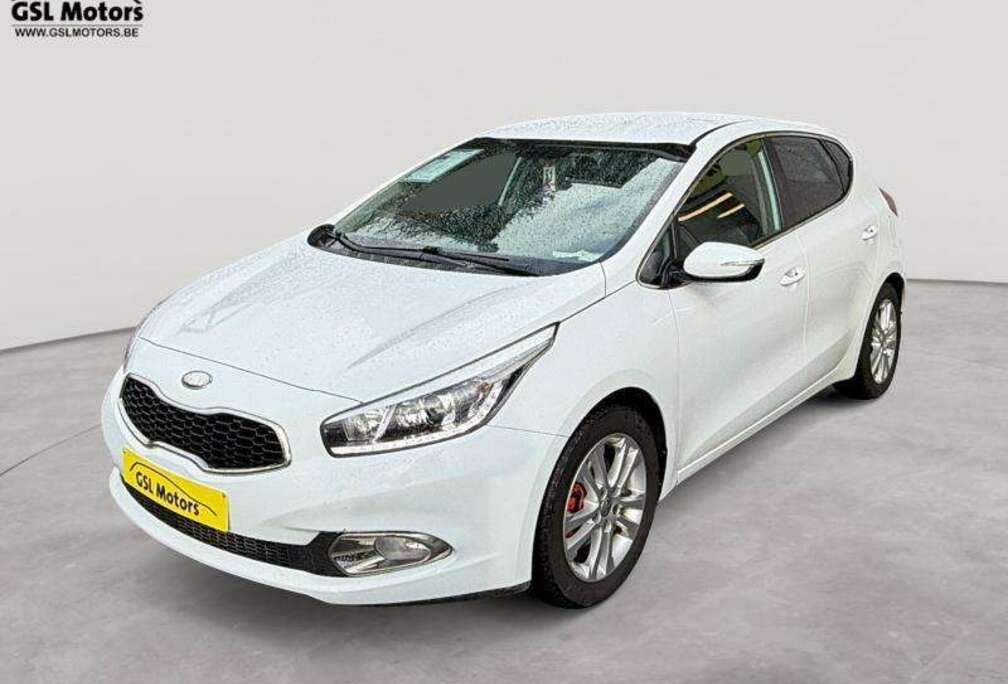 Kia 1.4i 100CV blanche 07/13 GPS Capteurs USB Bluetoot
