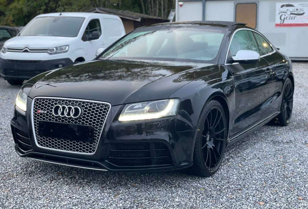 Audi 4.2i V8 FSI Quattro S tronic