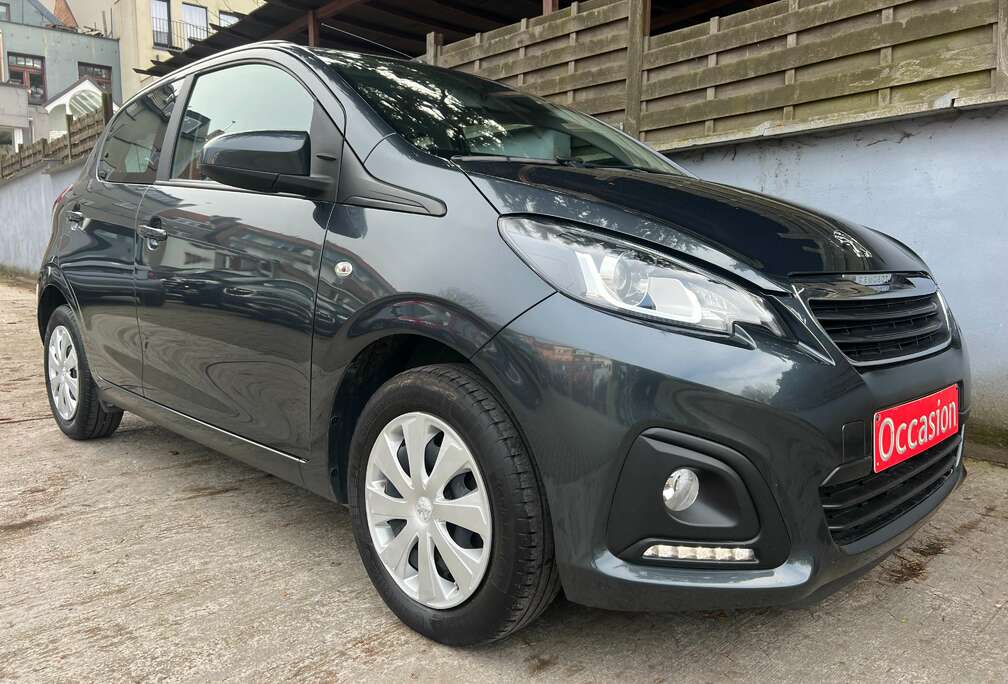 Peugeot 1.0 VTi Style 5 Porte