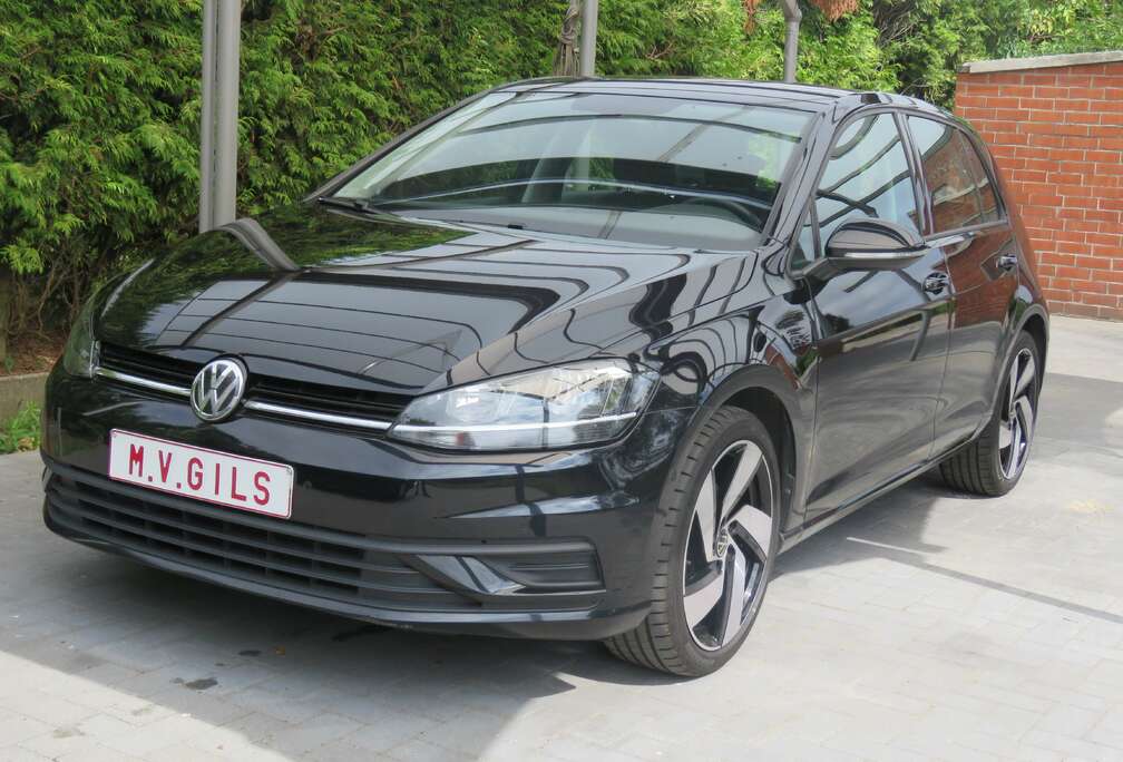 Volkswagen Golf 1.6 CR TDi BMT 115 PK,Deep Black,A.Camera,Carplay,