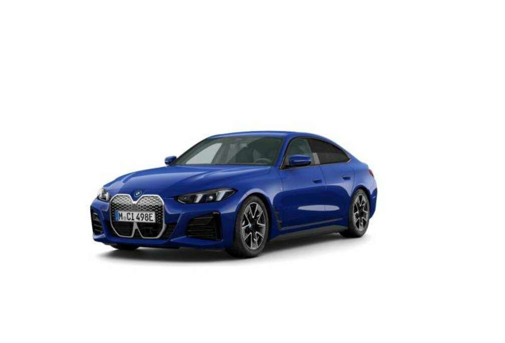 BMW Portimao blue. Electric drive, zero compromise.