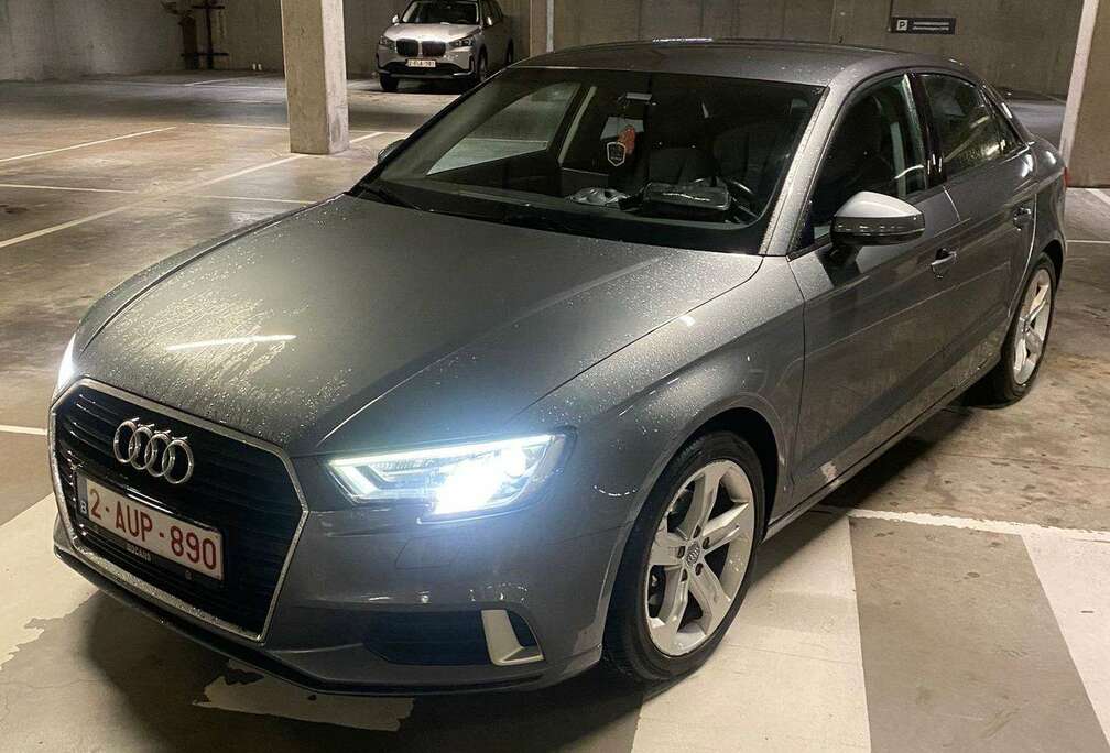 Audi Sedan s line 1.5 tfsi