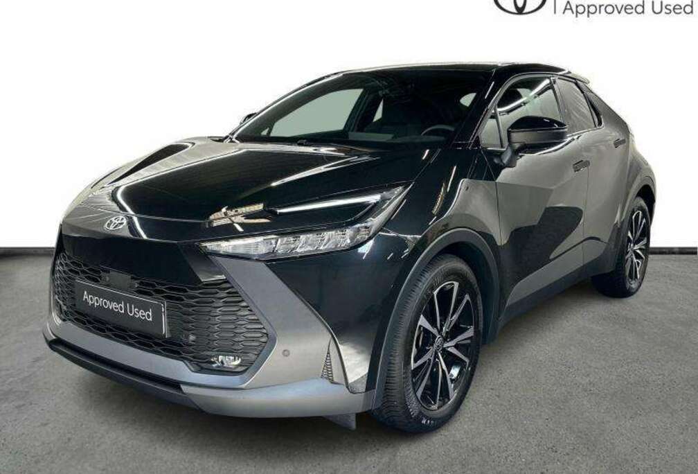 Toyota Dynamic Plus  carplay  all season tyres
