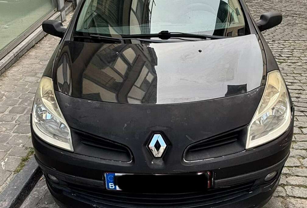 Renault Clio 1.2i 16v Générique