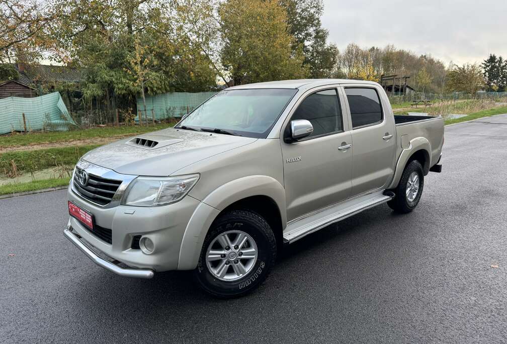 Toyota 2.5D-4D Manual 4x4 Double Cab / Export Afrik