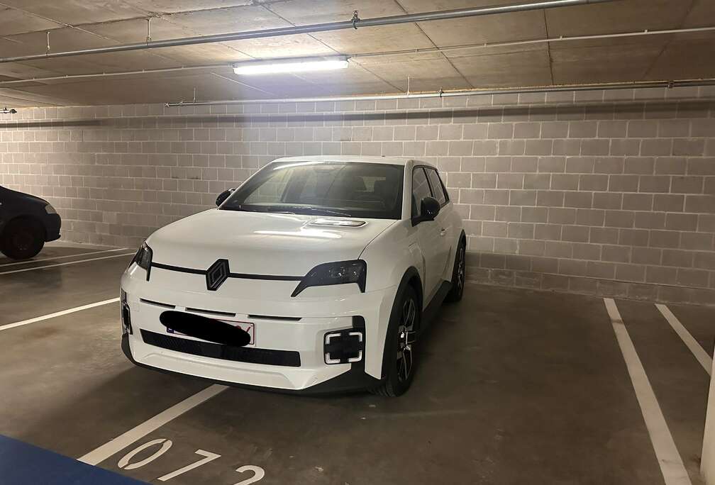 Renault E-R5 E-Tech 52 kWh Comfort Range Techno