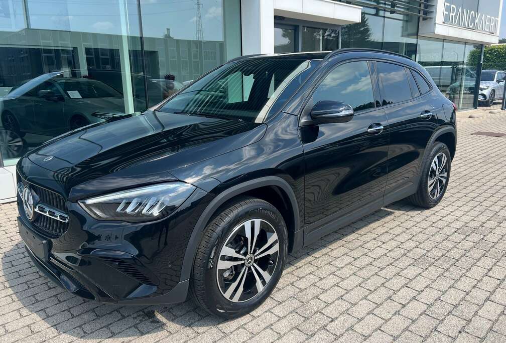 Mercedes-Benz Progressive Nightpakket LED Keyless PDC+camera Sfeerlicht