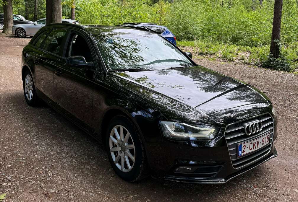 Audi A4 Avant 2.0 TDI DSG XENON