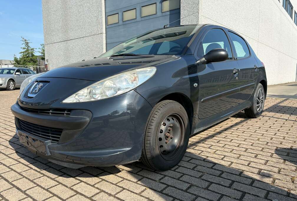 Peugeot 206  1.1i Trendy